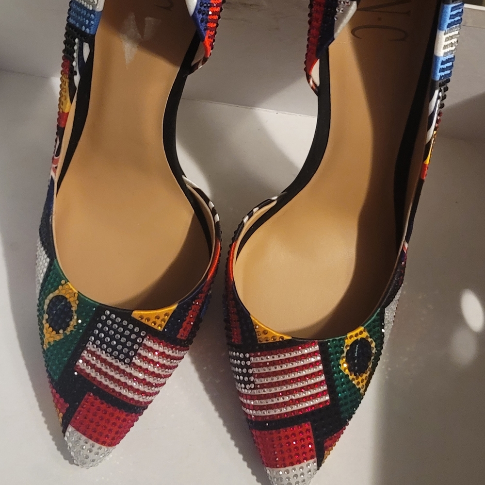 INC HEELS 6.5M